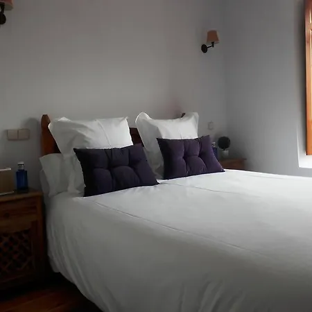 La Casona De Castilnovo - Gay Men Only Valdesaz