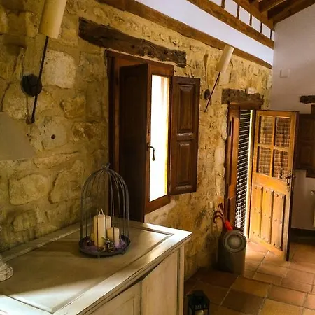 La Casona De Castilnovo - Gay Men Only Valdesaz