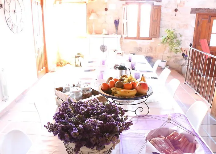 La Casona De Castilnovo - Gay Men Only Valdesaz