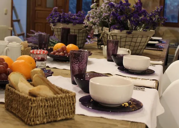 La Casona De Castilnovo - Gay Men Only Valdesaz