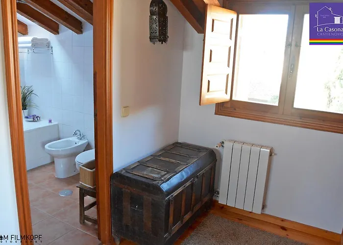 La Casona De Castilnovo - Gay Men Only *